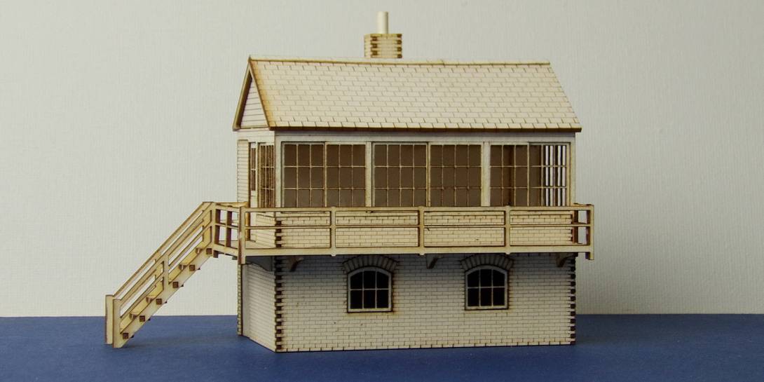 B 00-05 medium signal box with left and right stairs options Medium signal box with left and right stairs options. Also includes balcony.